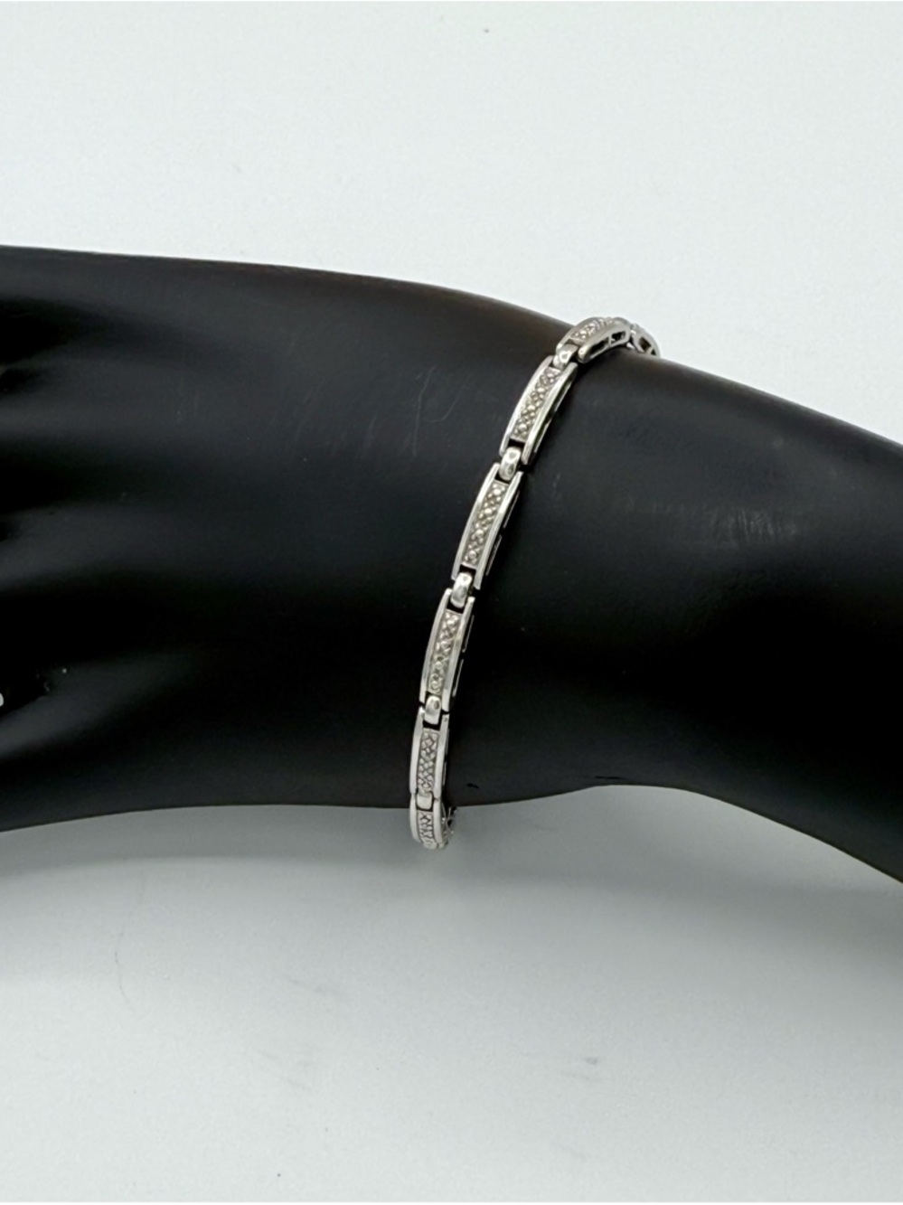 925 Sterling Silver Diamond Chip Link Bracelet‎ Box Clasp Pave Texture
